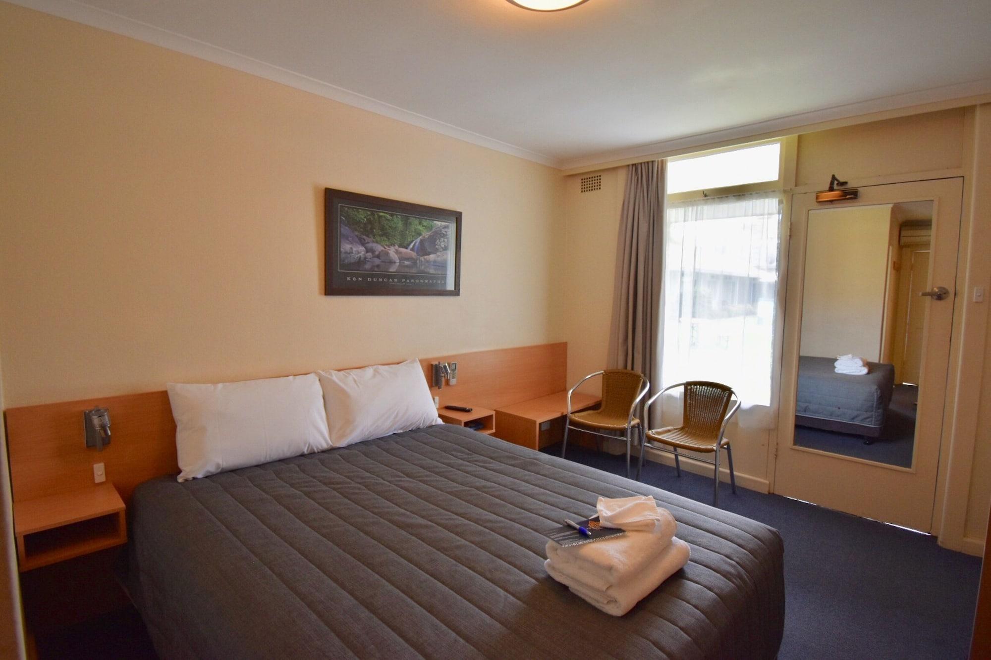 Townhouse Motel Cowra Ngoại thất bức ảnh