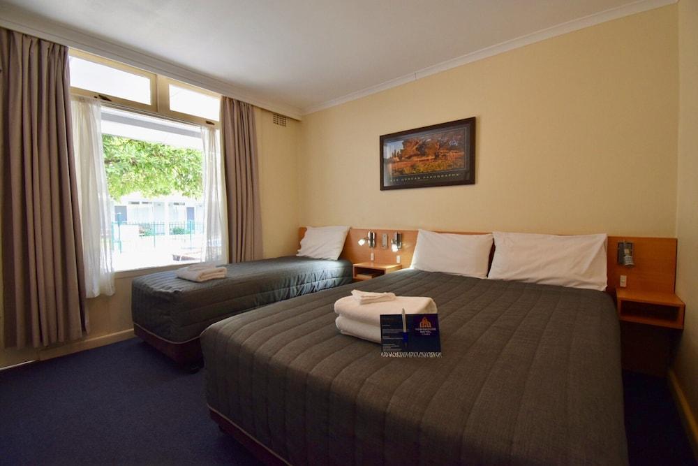 Townhouse Motel Cowra Ngoại thất bức ảnh