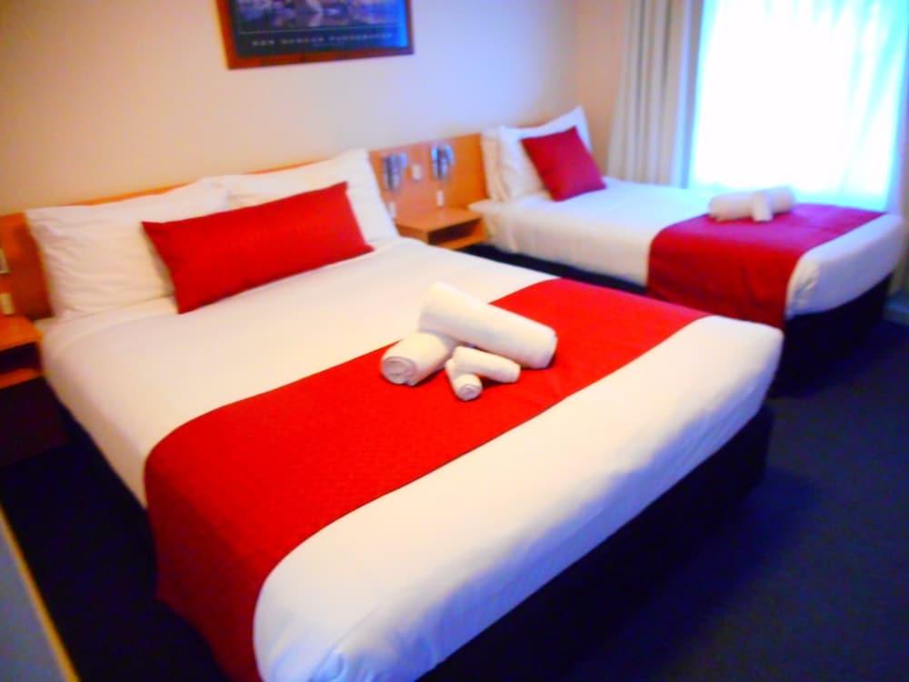 Townhouse Motel Cowra Ngoại thất bức ảnh